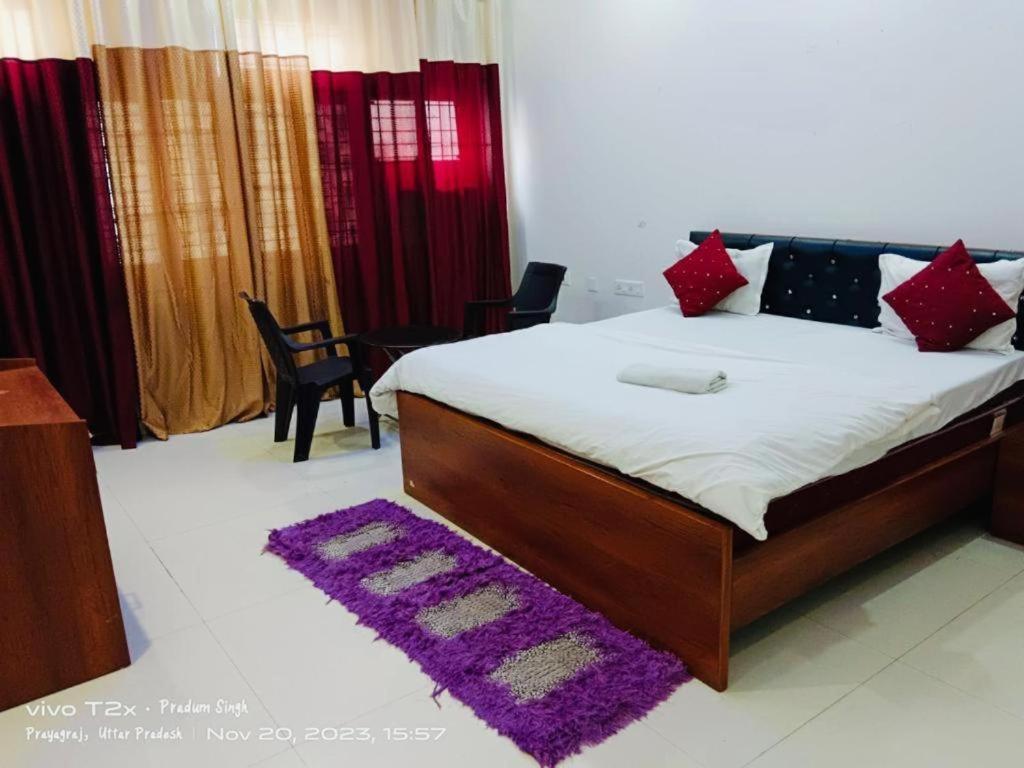 Mauji'S Villa Hotel & Guest House Аллахабад Экстерьер фото